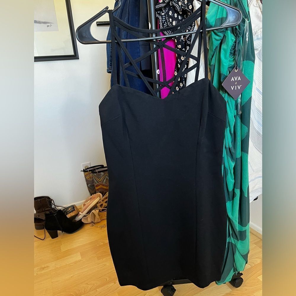 Signature 8 Women’s Black Dress Strappy Detail On Back, Bodycon, Large NWT